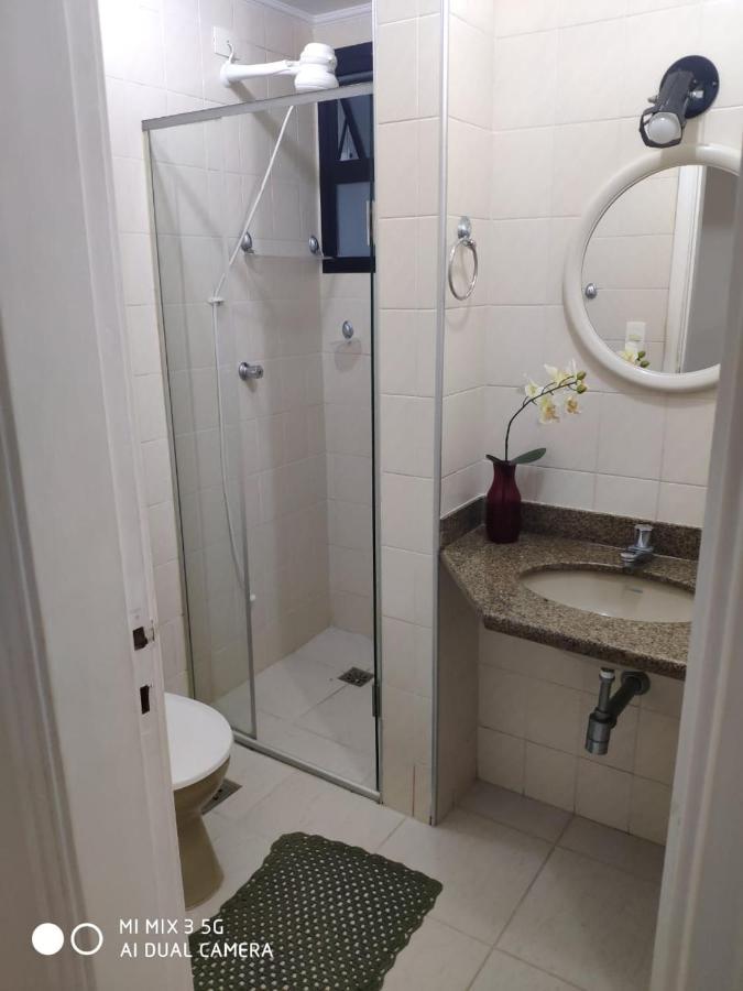 Apartamento Amplo A Menos De 400 Metros Da Praia Localizado Proximo A Praca Da Brunella, Area Nobre Do Guaruja. Экстерьер фото