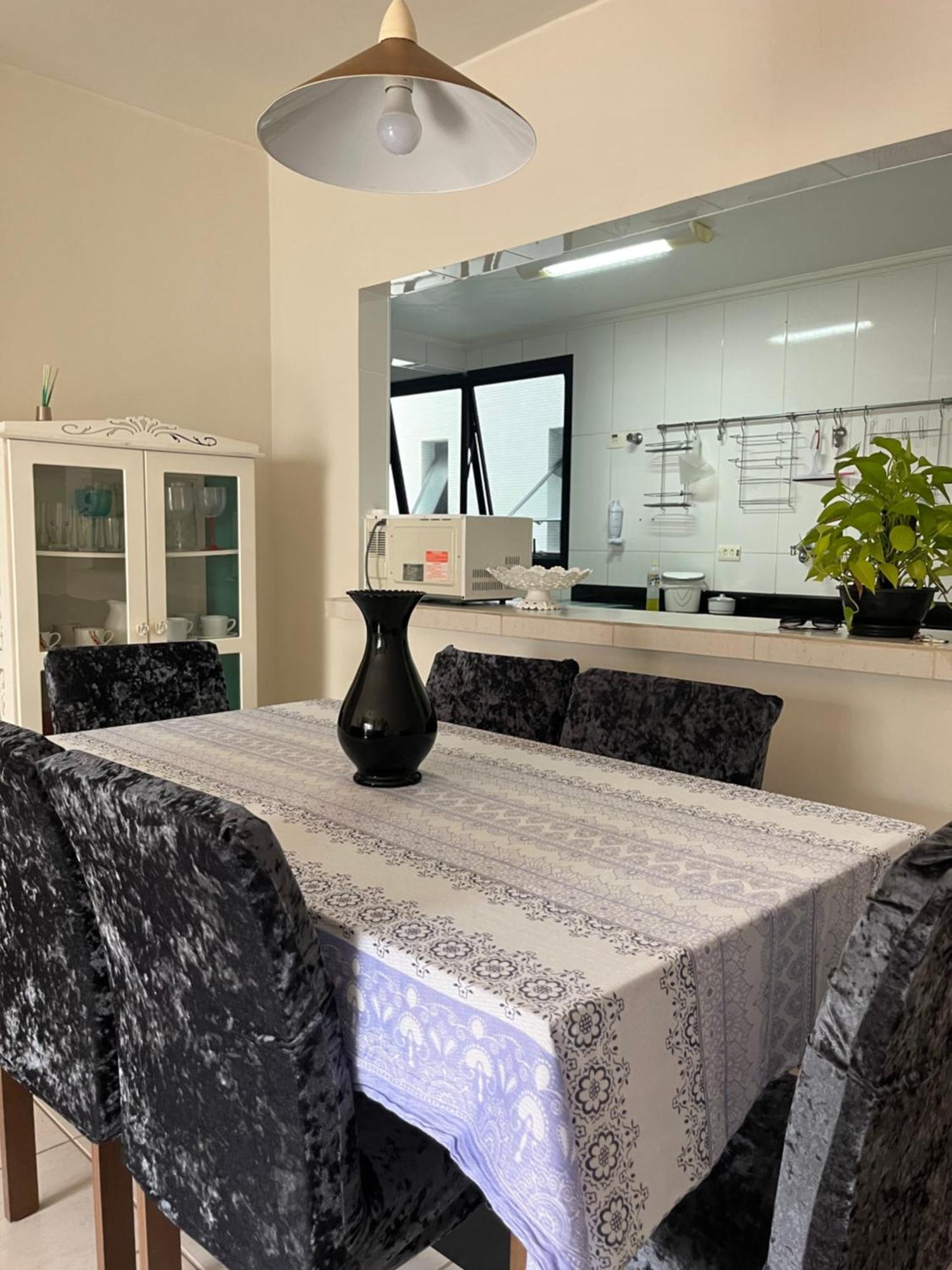 Apartamento Amplo A Menos De 400 Metros Da Praia Localizado Proximo A Praca Da Brunella, Area Nobre Do Guaruja. Экстерьер фото